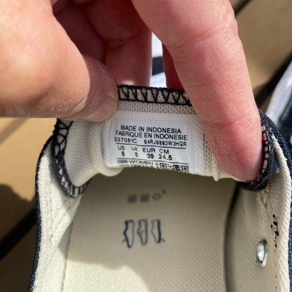 CHUCK TAYLOR ALL STAR SHORELINE CANVAS Women WORN ONCE ONLY - Picture 3 of 7